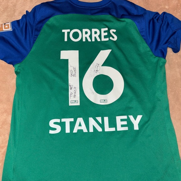 USL Hartford Athletic usl soccer jersey large SIGNED - Picture 2 of 3